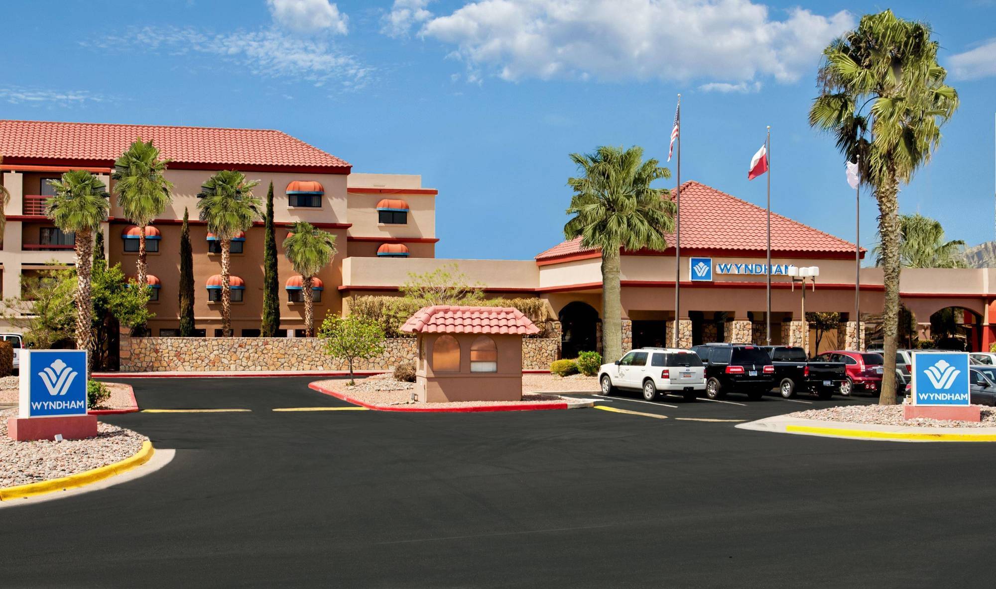 Wyndham El Paso Airport And Water Park Hotel Exterior foto