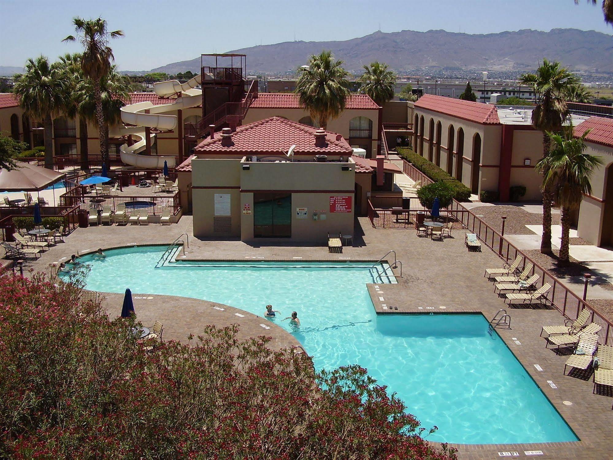 Wyndham El Paso Airport And Water Park Hotel Exterior foto